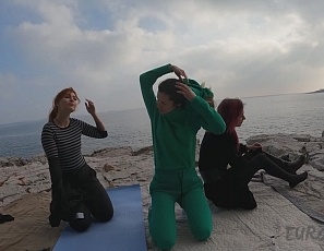 031023_josie_fresh_with_her_friends_poppy_and_cheri_naked_working_out_on_a_rocky_beach_cold_january_day_on_winter_vacation
