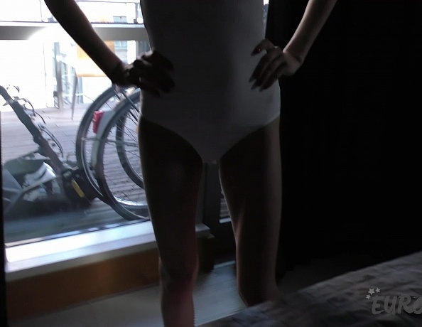 Petite Spinner Kate Sottile Sucks Me Off Between the Scenes and Takes Cum in Her Mouth