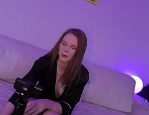 051321_petite_lolly_first_time_white_casting_couch_masturbating_with_two_dildos_one_inside_her_pussy_and_one_vibrating_her_clit