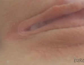 092326_underwater_jacuzzi_with_two_models_ingrida_and_sofie_masturbating_pussy_and_ass_with_closeups