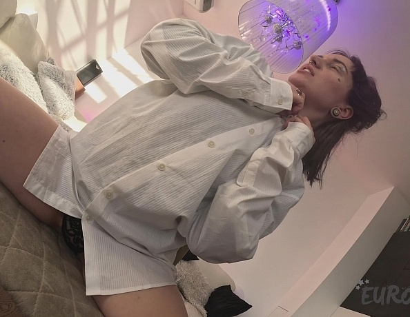 Short Hair New Model Ellah Dances A Sexy Striptease And Fingers Herself To Get Off